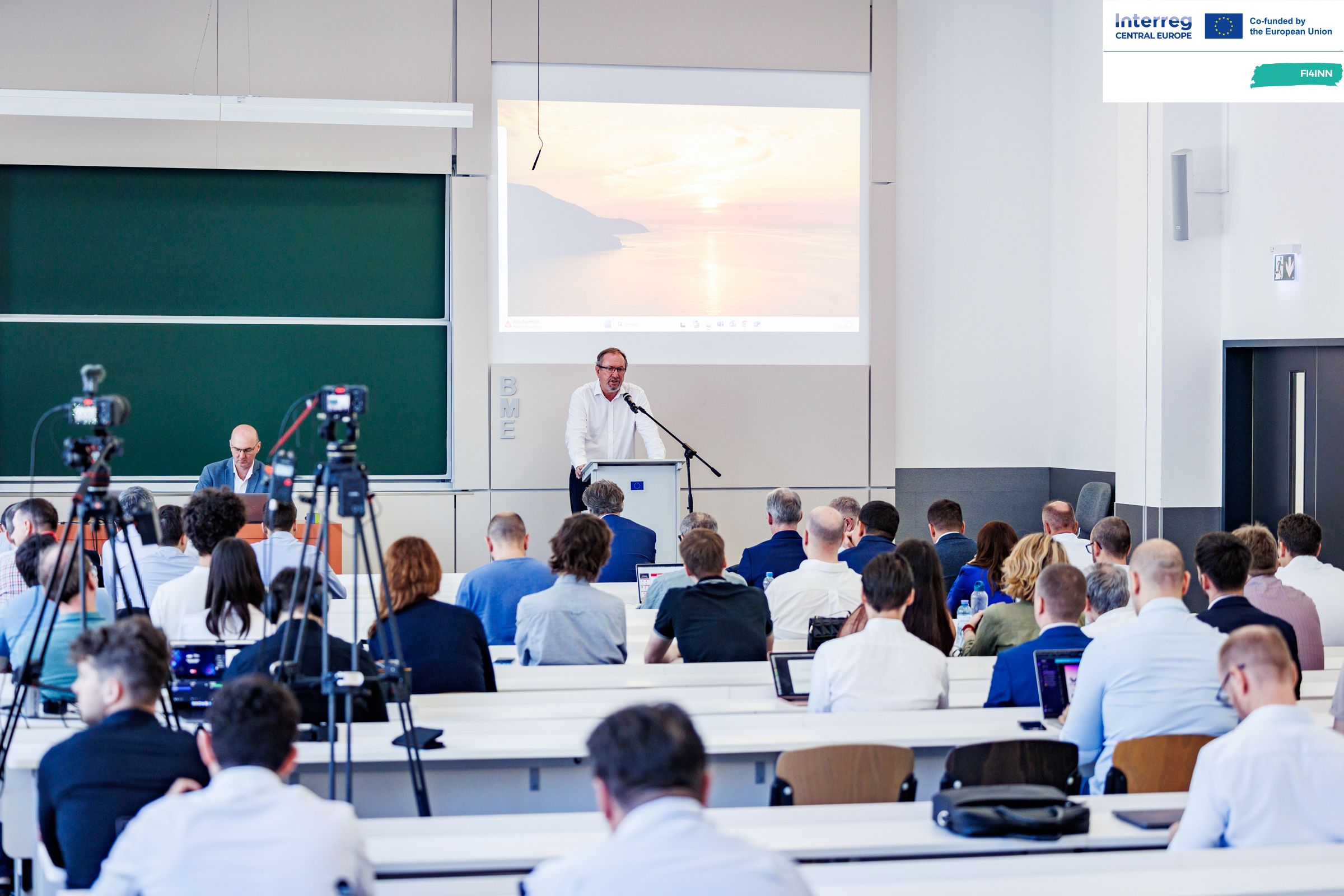 Zdjęcie z prezentacji_1